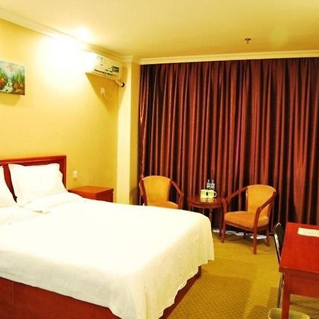 Greentree Inn Liaoning Dalian Wangjia Qiao Business Hotel Экстерьер фото