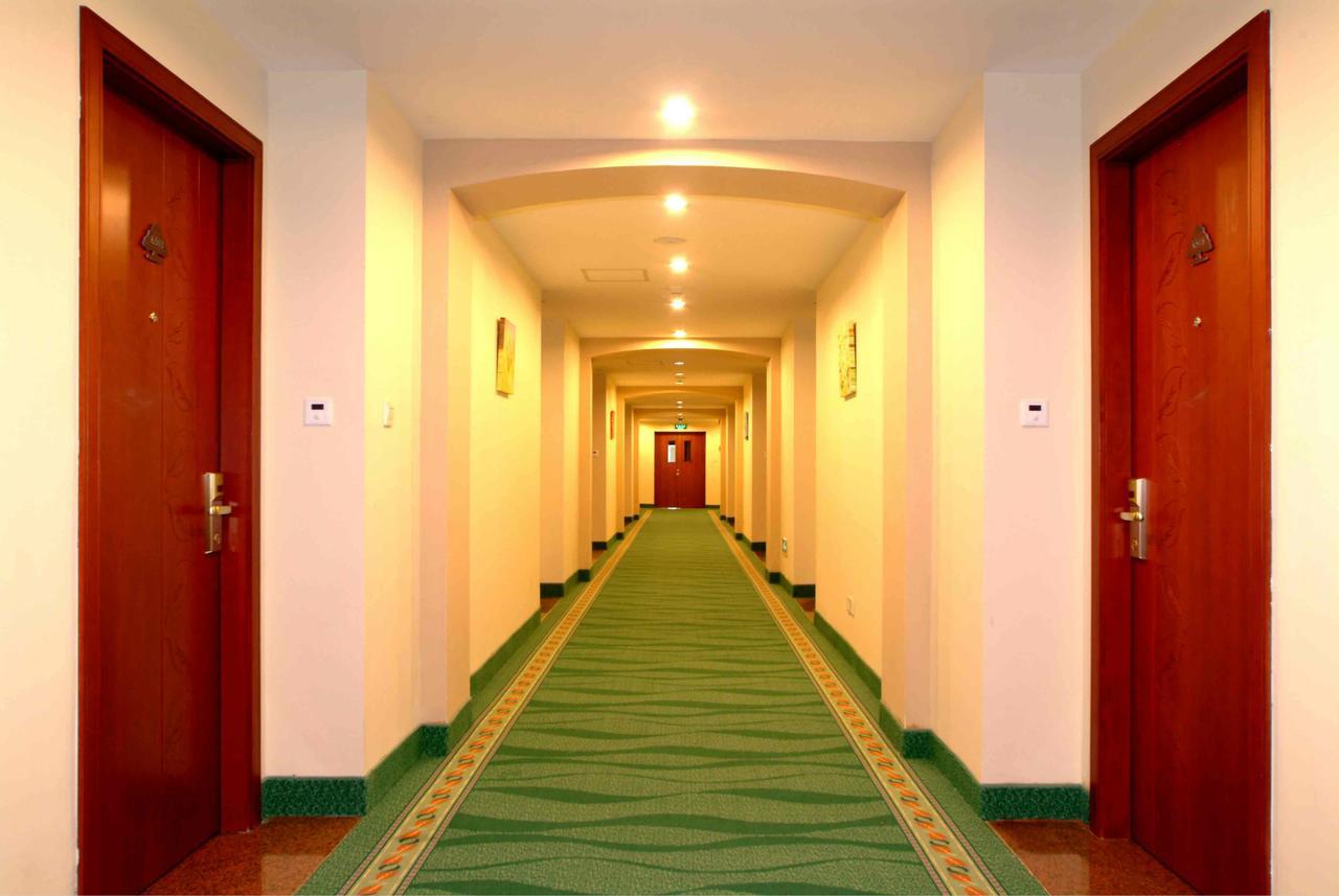 Greentree Inn Liaoning Dalian Wangjia Qiao Business Hotel Экстерьер фото